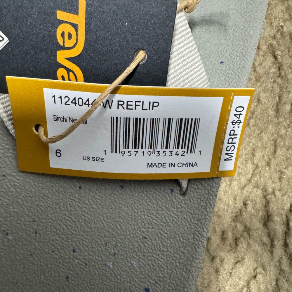 NWT-  Teva  Women’s Reflip - Picture 5 of 5